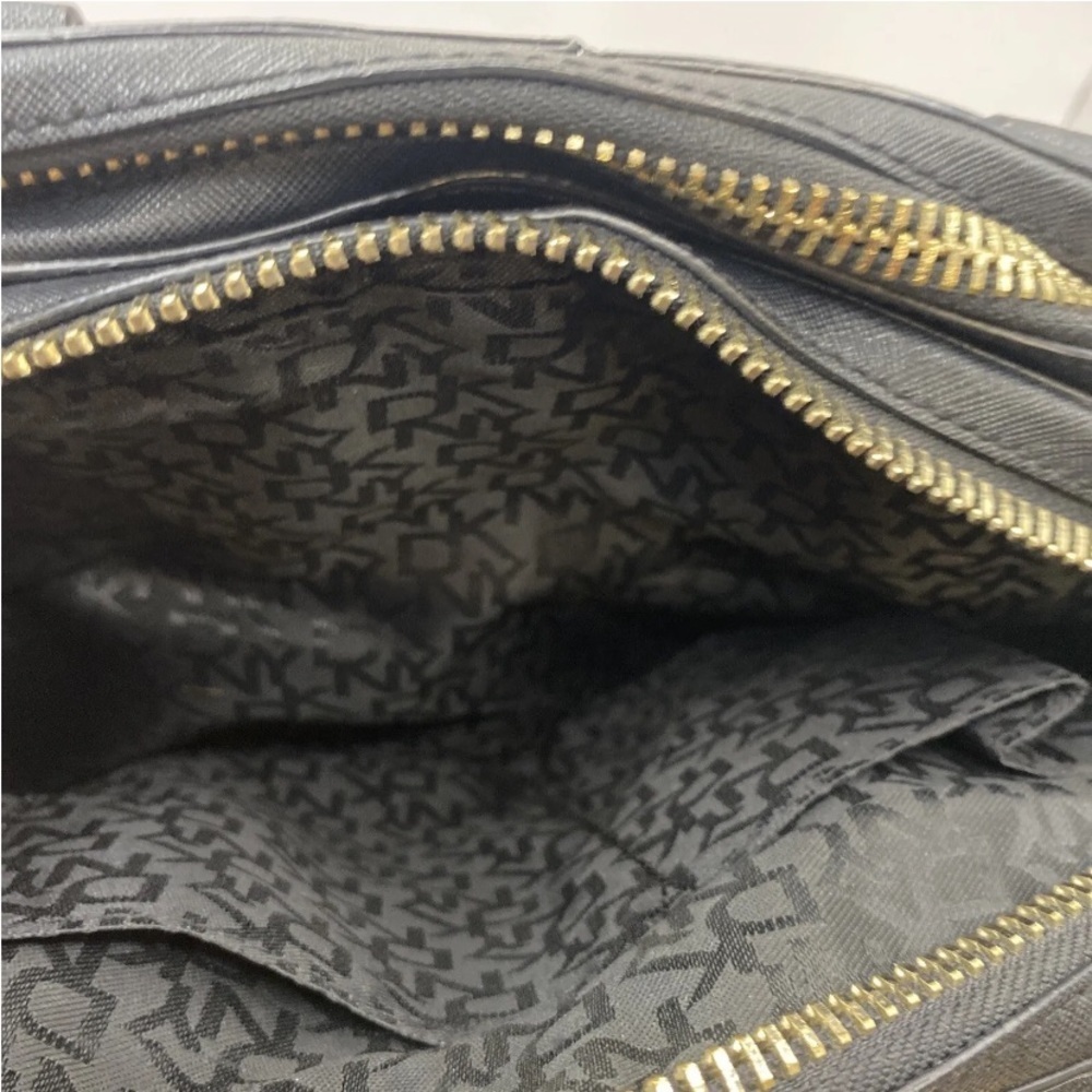 DKNY Black Textured Top Zip Tote Handbag - Picture 4 of 16